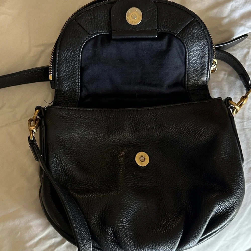 Marc Jacobs small Natasha - Black Leather Crossbody Bag with Gold Accents - Picture 4 of 6